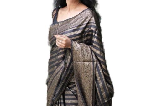 Vamika Weaving Banarasi Jacquard Black Kanjivaram Saree Supply