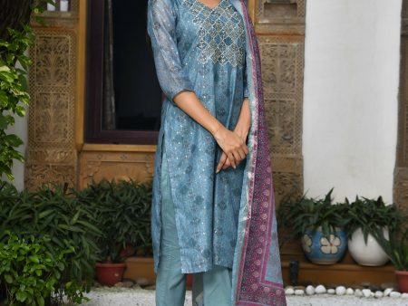 Vaasva Women s Chanderi Printed Suit Set With Pant And Printed Dupatta Cheap