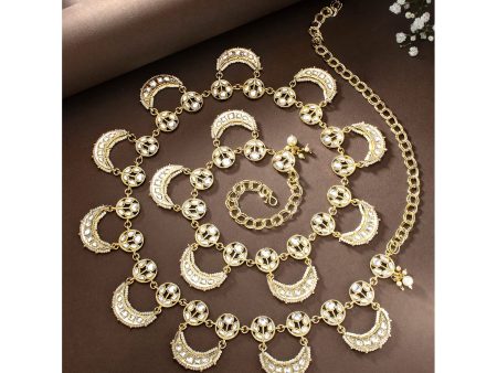 18K Gold Plated Traditional Ethnic Kundan Studded Adjustable Pearl Kamarband Belly Chain Kandora Wait Belt For Women - Wahe Jewels For Sale