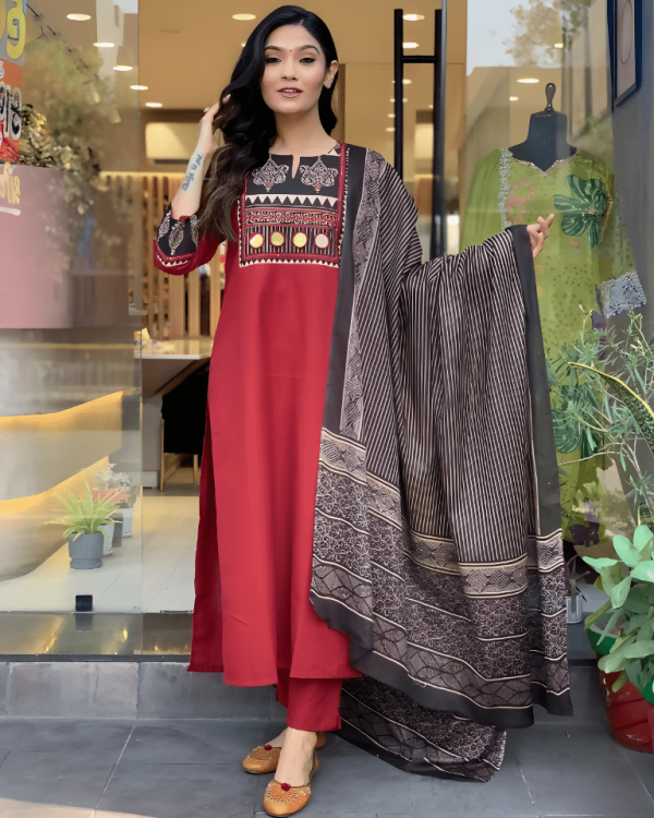 Aastha Fashion Women s Printed Banana Silk Maroon Kurti With Pant And Dupatta By Srf Jaipur Sale