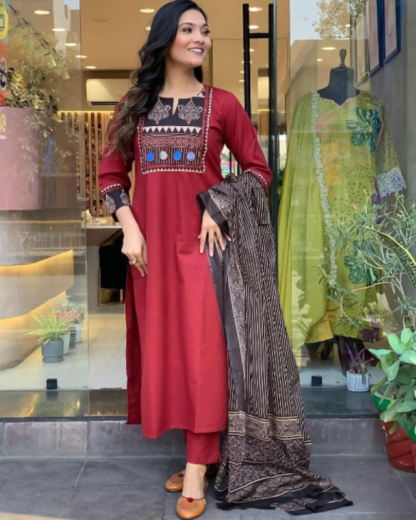 Aastha Fashion Women s Printed Banana Silk Maroon Kurti With Pant And Dupatta By Srf Jaipur Sale