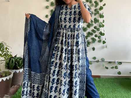 Aastha Fashion Women s Printed Cotton Blue White Kurti With Pant And Dupatta By Srf Jaipur Online Sale